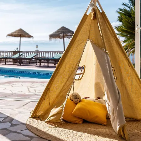 Selvatic With Pool, Cinema, Sauna & Mini Golf Villa Arenas (Malaga)